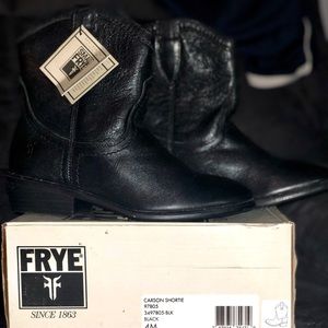 Frye Carson Shortie